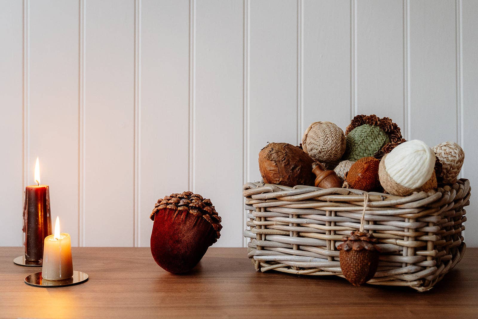 We Love Seasons EU - Wholesale Ornament - Wooden Hanging Acorn1