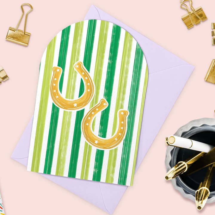 Carte de Bonne Chance | Carte de Vœux Fer à Cheval Porte-Bonheur pour la vente par Vero Illustrates Art Prints and Greeting Cards