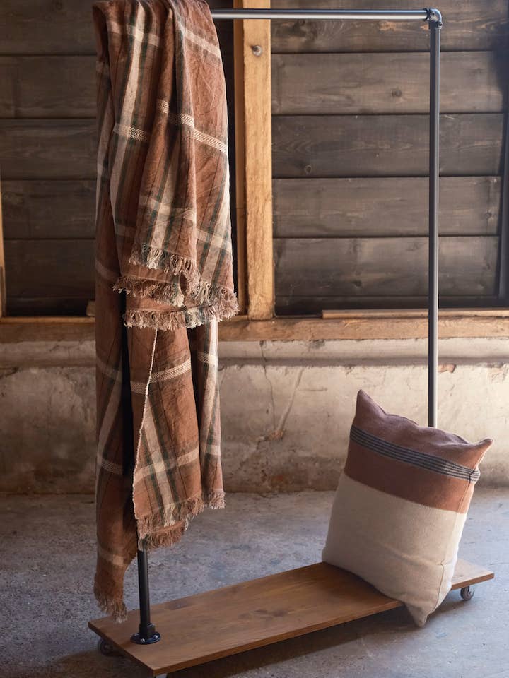 Rowan Pièce de lin Check 140x180cm 100% linen for wholesale by Libeco Home