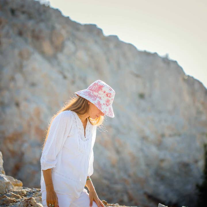 Homesite - Wholesale Bucket Hat - Women's - Toile De Jouy Fashion Bucket Hat, Cotton fabric, 2 Sizes