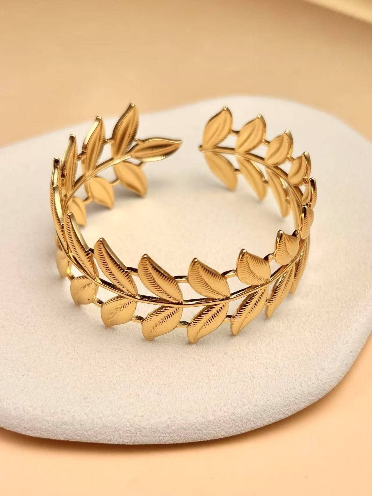 COSMOS - Wholesale Cuff Bracelet - Golden laurel bangle Royal and natural elegance1