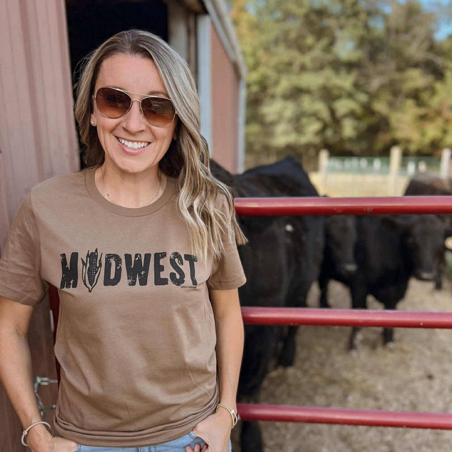 Lemon Lorraine's LLC – Großhandel T-Shirt mit Siebdruck – Damen – MIDWEST - Grafik-T-Shirt0