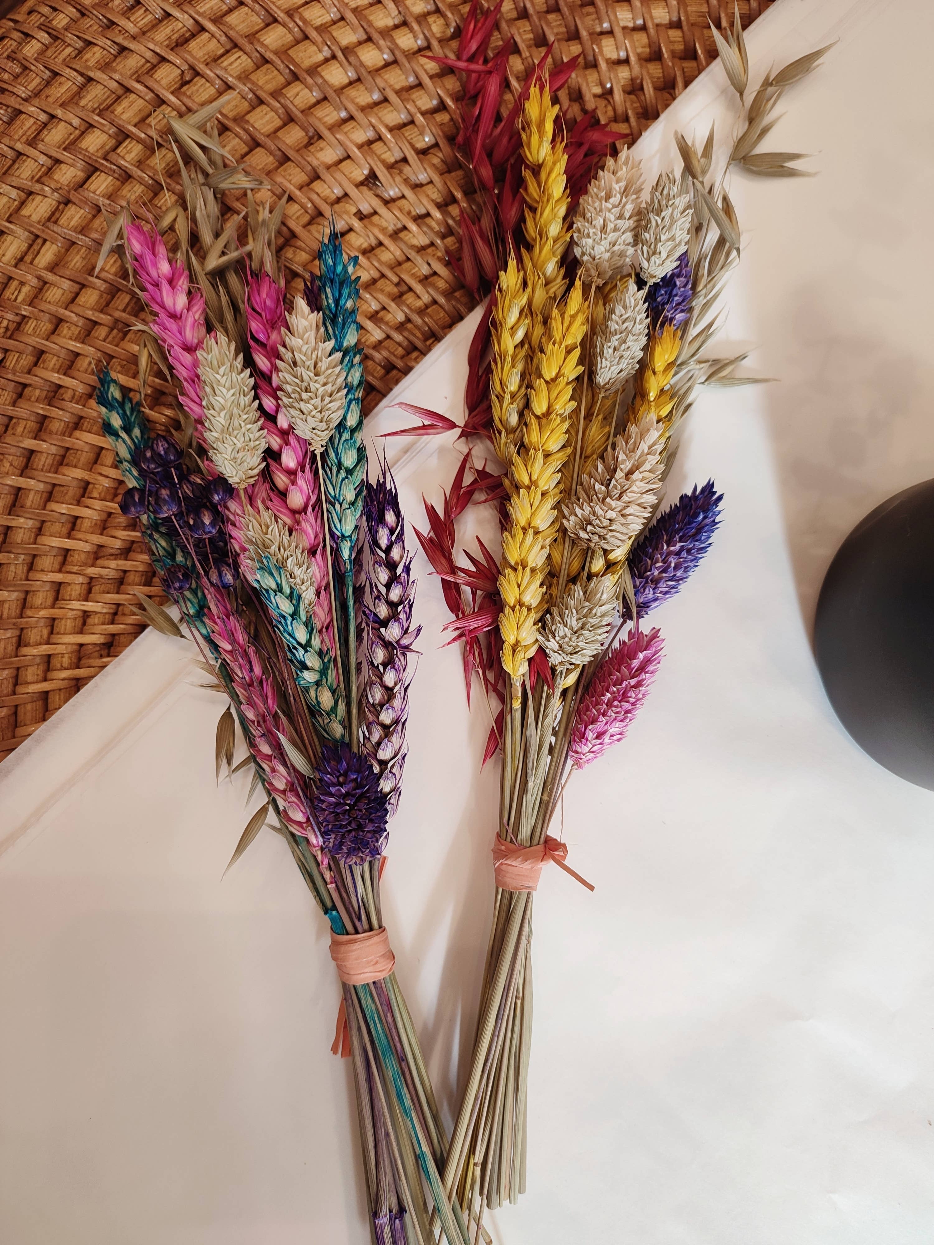 Uma Cantik - Wholesale Dried/Pressed Flowers - Dried Flower Bouquet - Small3