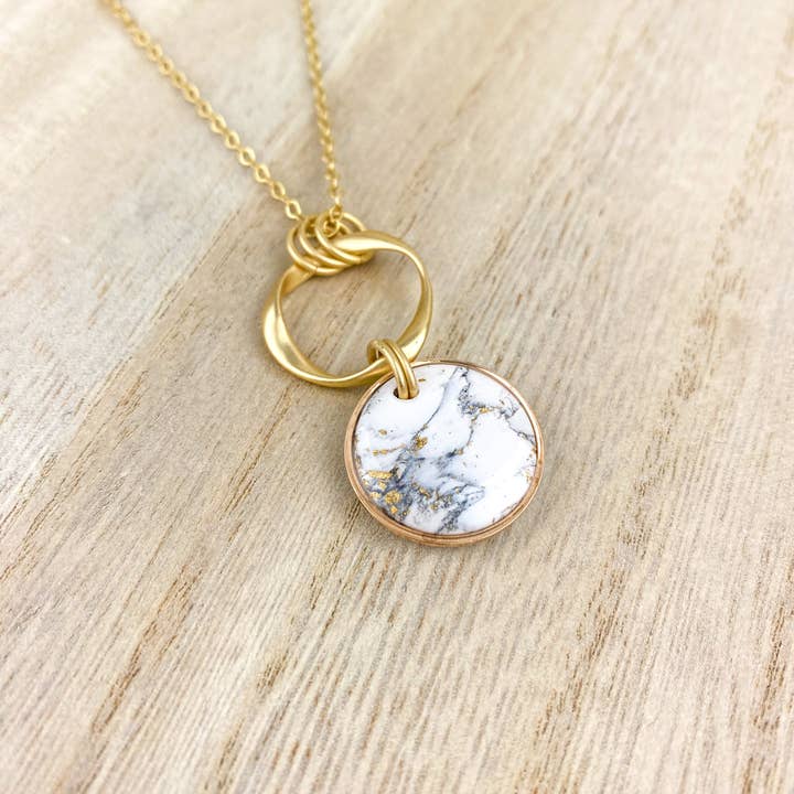 Light Shine - Wholesale Pendant/Charm Necklace - Maria Clay Necklace | Marble Look Statement Necklace | Gold