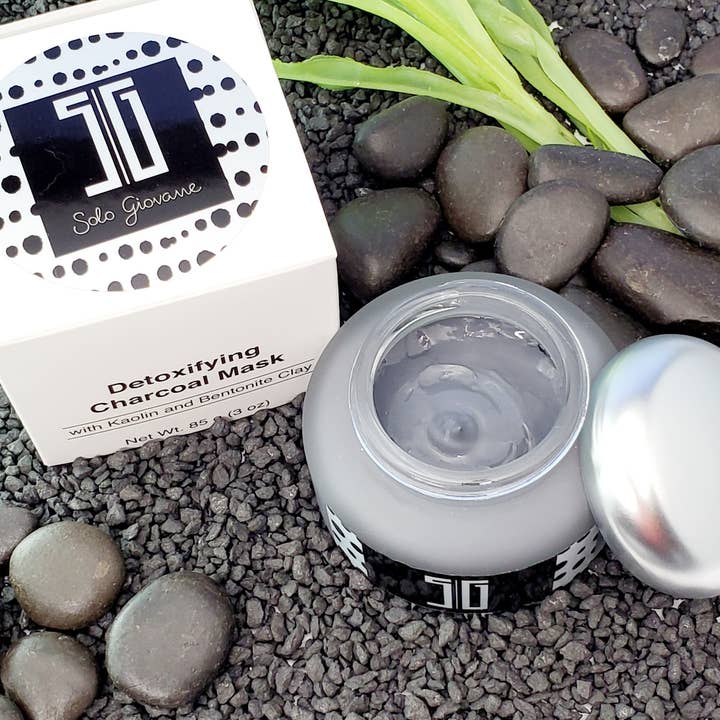 Solo Giovane - Wholesale Skincare Face Mask - SG Detoxifying Charcoal Mask