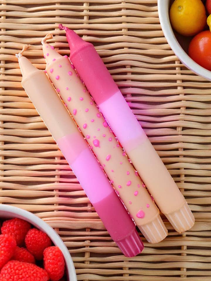 Bagliore Gioioso | Candela a Strati Rosa&Arancione&Rossa | 2,3x20 cm per la vendita all'ingrosso da parte di Kupkup HB. - Fi Design Studio Co.