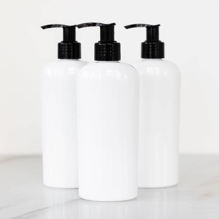 Huile corporelle prête à être étiquetée pour la vente par Hip & Chick Organiks