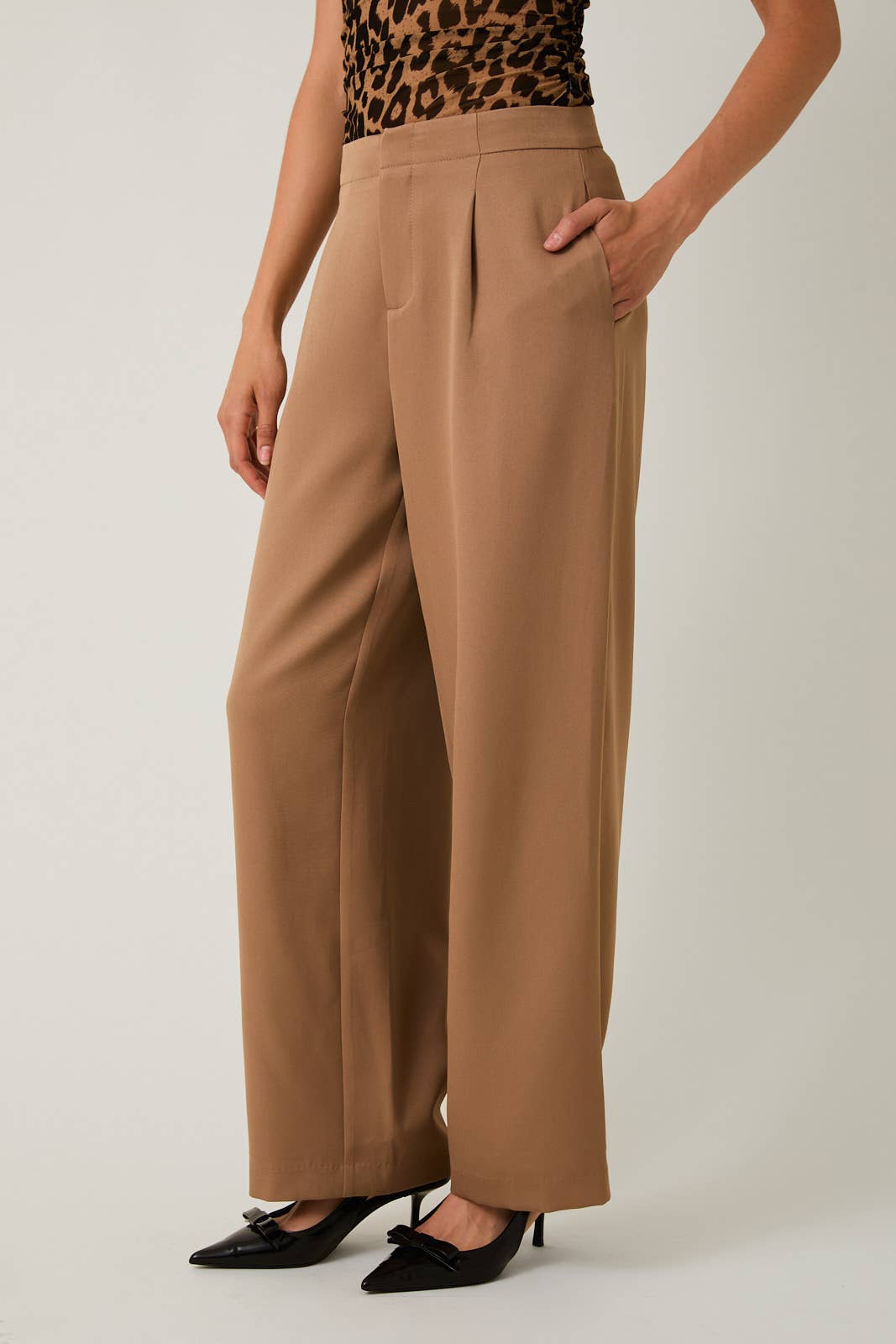 TAUPE PANTALONS DE COSTUME en vente sur Faire7