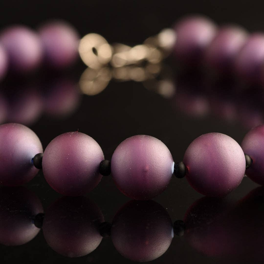 Mazzega Art & Design - Vendita all'ingrosso Collane di perline/perle - La collana Tosca Colore in vetro di Murano è composta da 25 perle Tosca, colori pastello e un rivestimento satinato trasparente.3