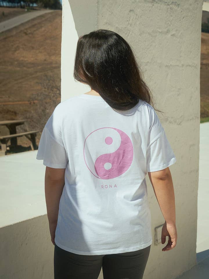 Yin & Yang T-Shirt - Weiß für den Großhandel von Rock on and Namaste