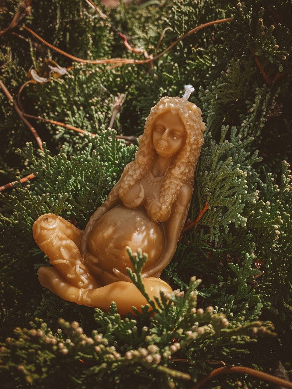 whatever workshop - Wholesale Novelty Candle - Beeswax candle Goddess of the earth Gaia10