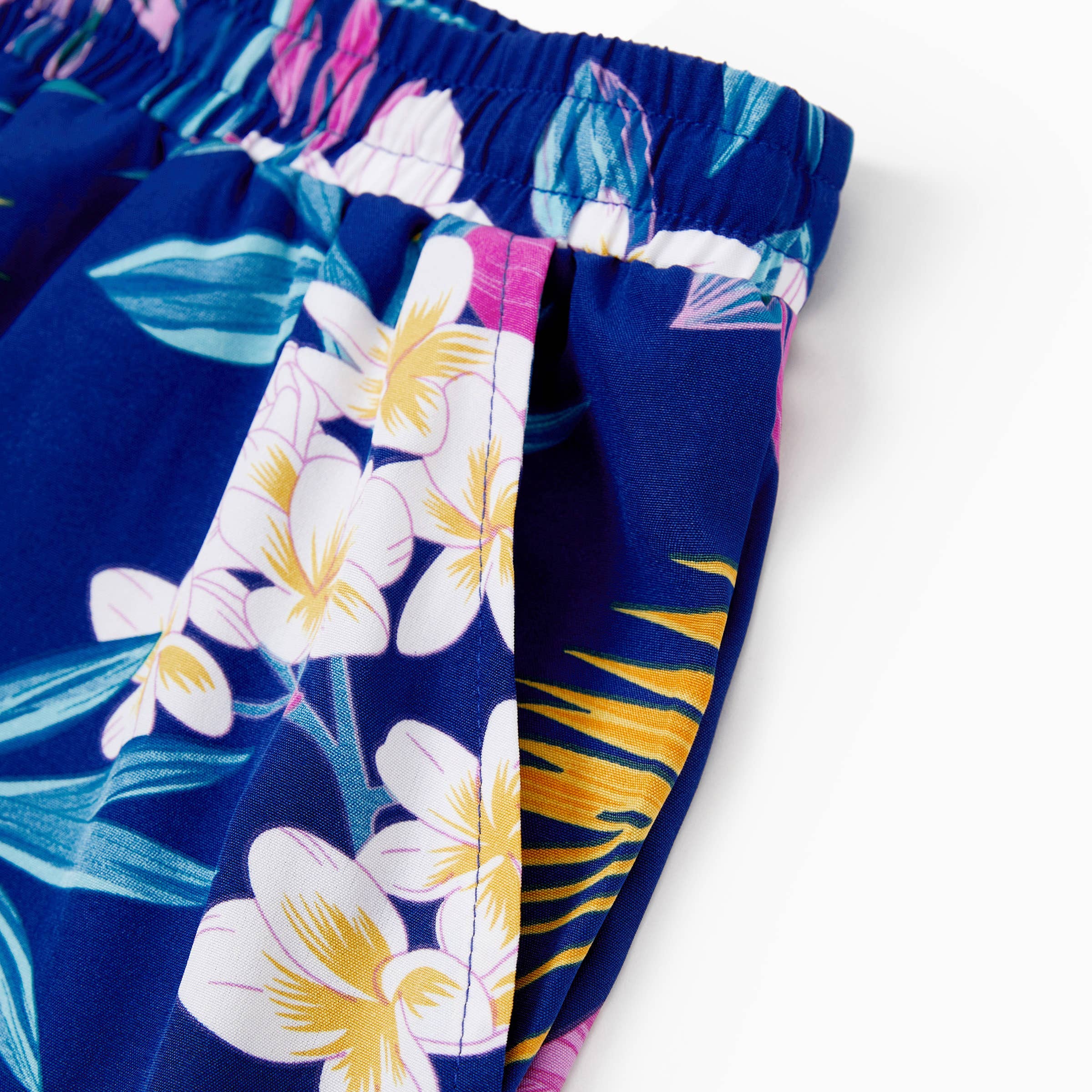 Blu profondo Abito o Set di Camicia e Pantaloncini Tropicale Hawaiano per Famiglia in vendita all'ingrosso su Faire18