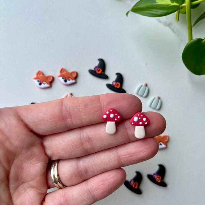 Herbst-Pilz-Nieten für den Großhandel von Hello Neighbor Art