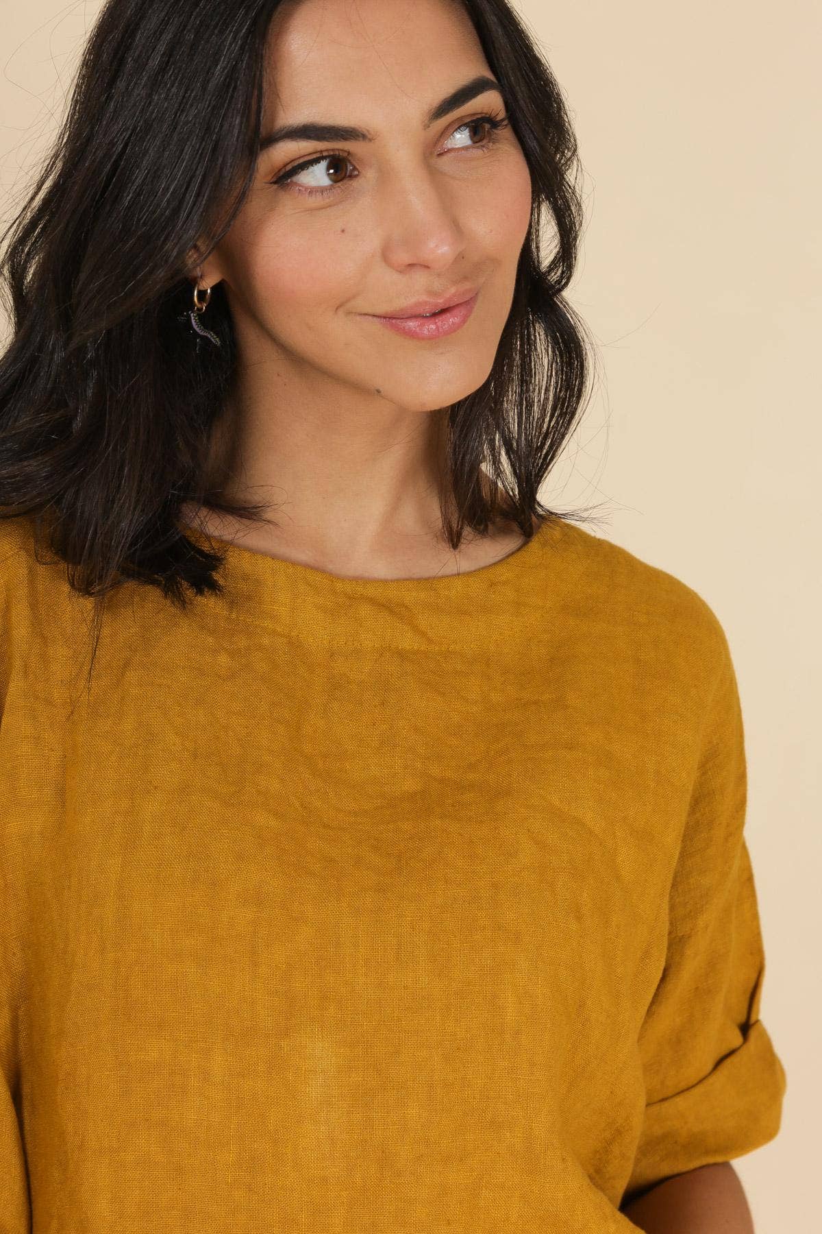 la maison des fibres naturelles - Wholesale Blouse - Women's - Round neck linen top 659005 100% linen52