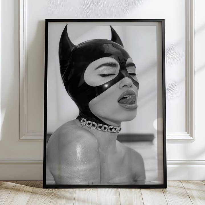 Mistério Cativante | Impressão de Arte de Parede Mulher-Gato Glamour por atacado de Belter Prints