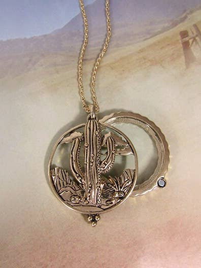 Cactus 6 Times Magnifier Magnifying Glass Top Sliding Magnet for wholesale by TheTizana