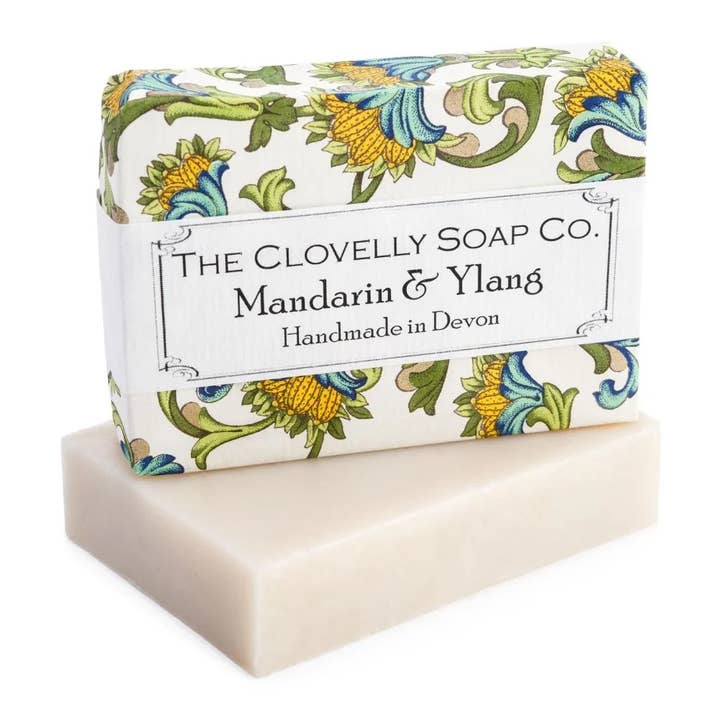 Mandarin & Ylang Handgjord Tvål för wholesale av The Clovelly Soap Company
