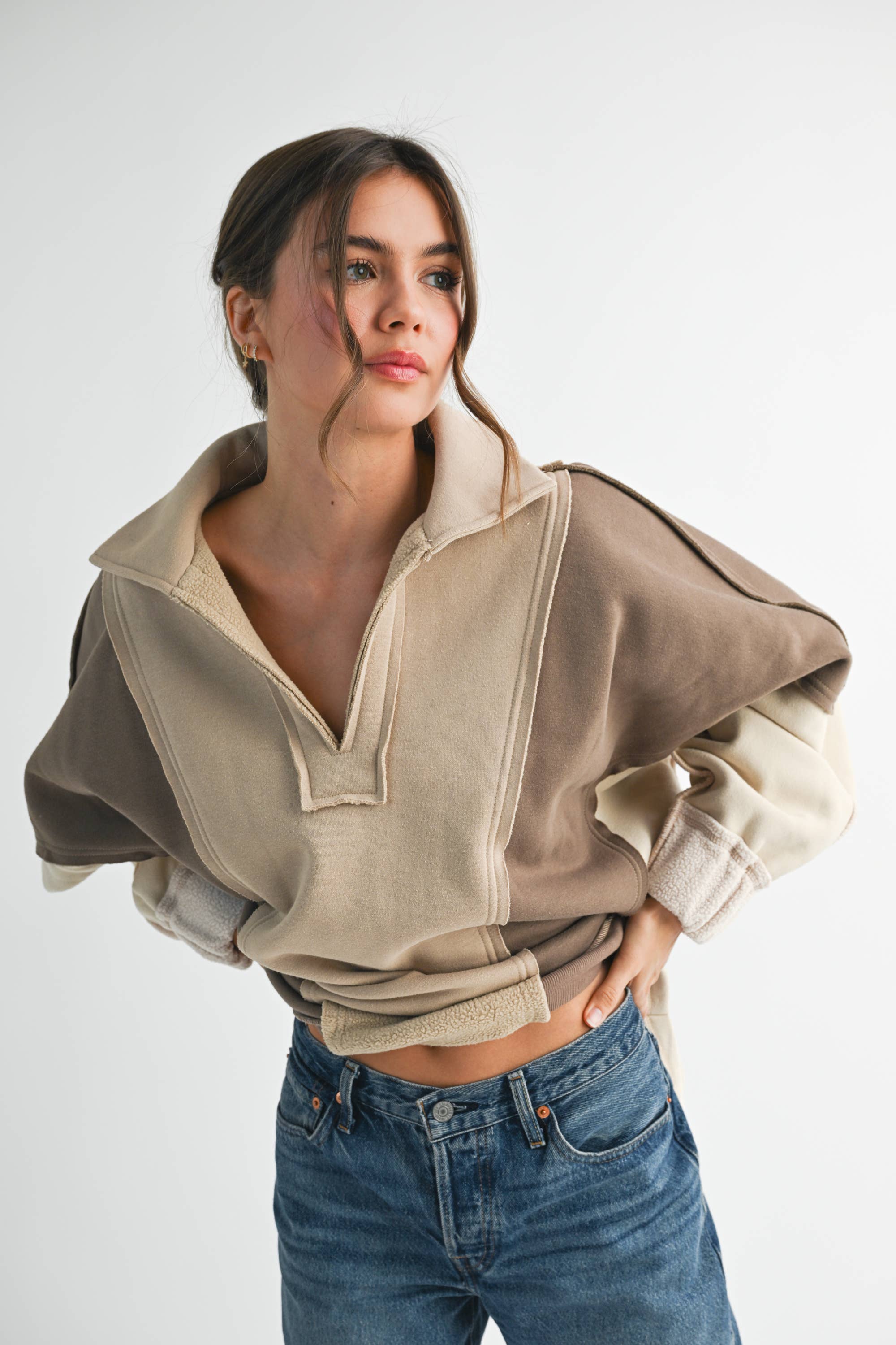 AEMI + CO - Wholesale Sweatshirt - Women's - 952CK Lallie Sweatshirt 620