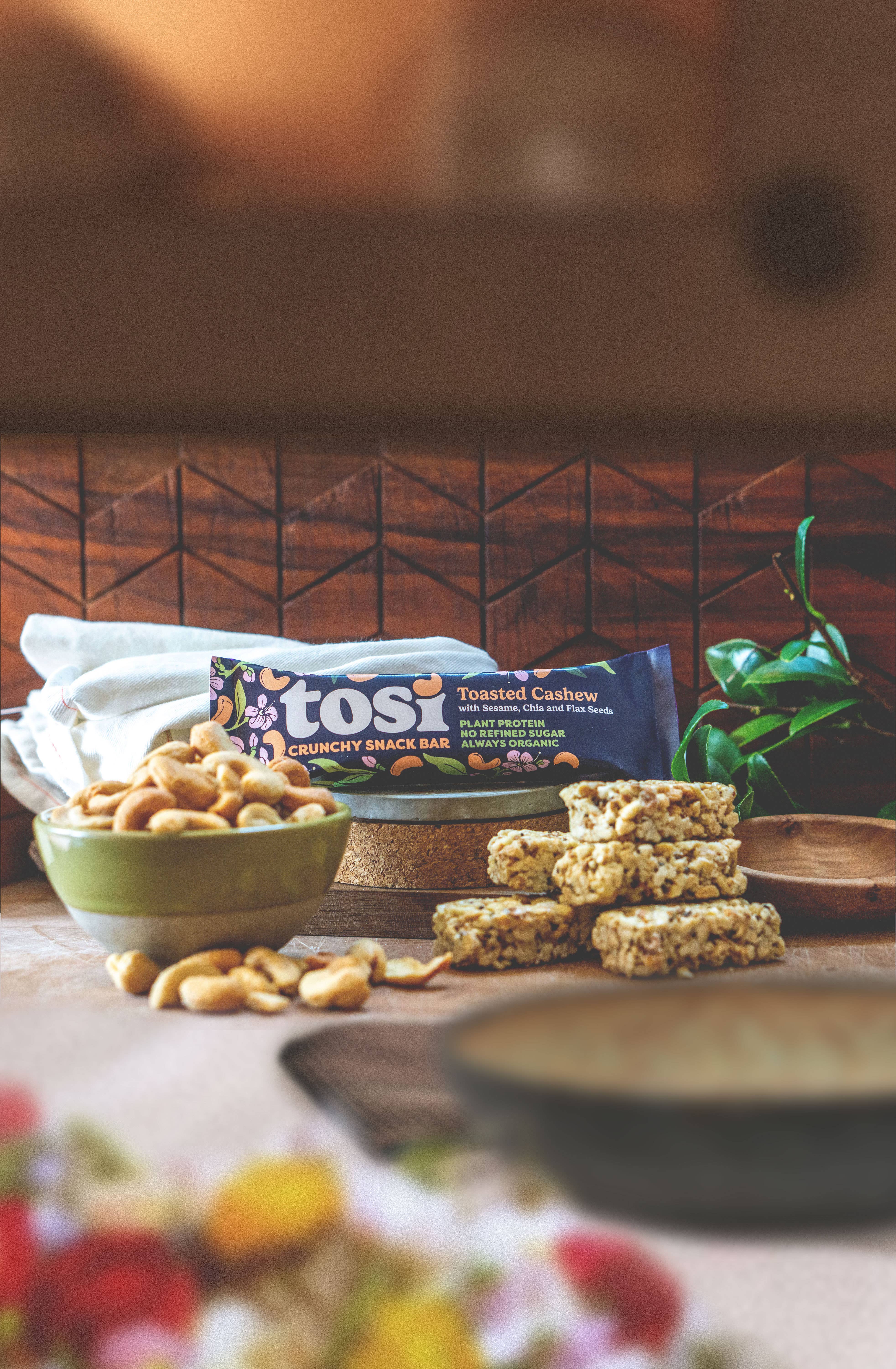 Tosi – wholesale Snack bar – Cashew Snack Bar  -12Pk2