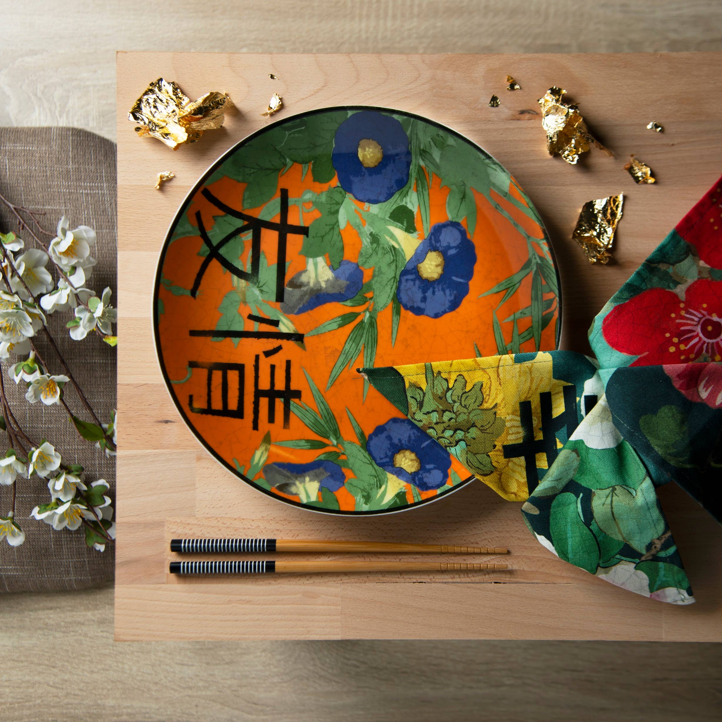 multicolour 18 Furisode Dinnerware Set for wholesale on Faire8