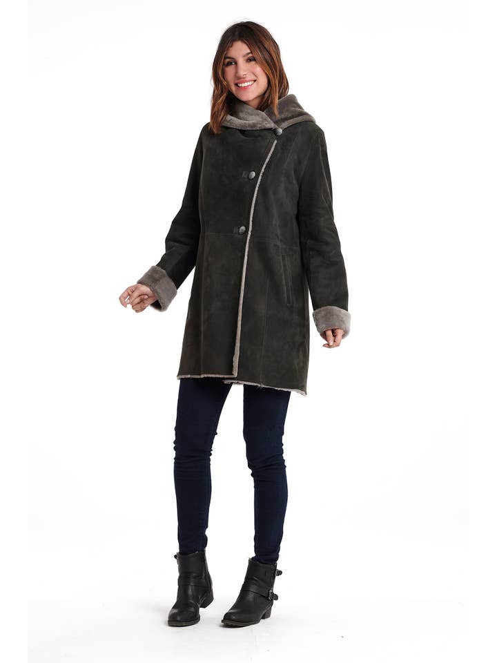 Grey DANKO 19000 Abrigo mujer piel cordero 100%. Alta Calidad. de venta al por mayor en Faire