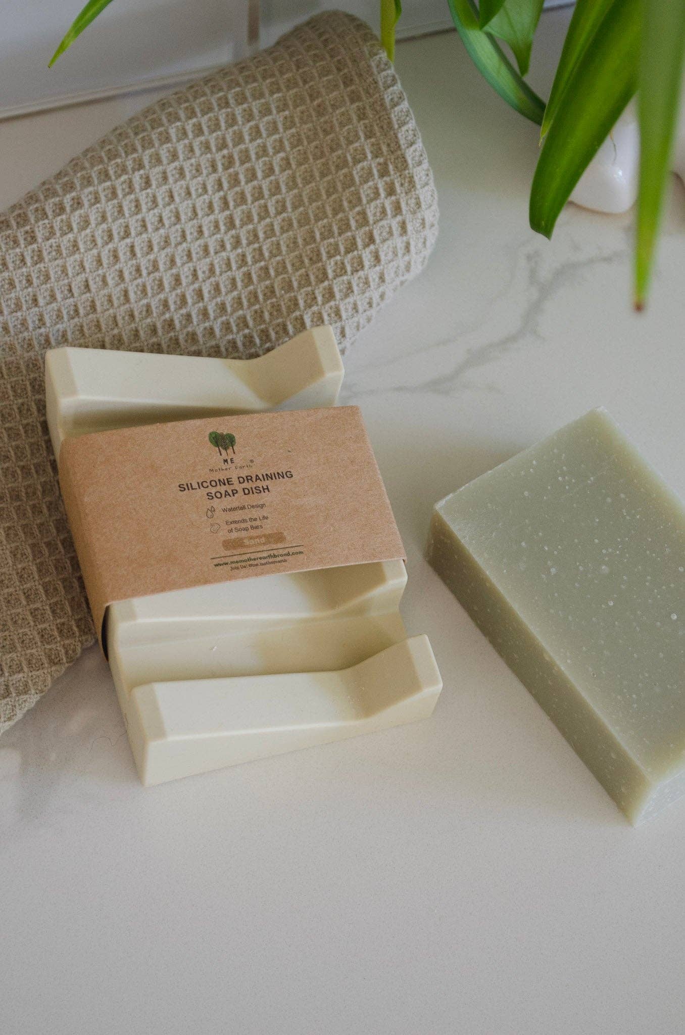 Me Mother Earth - Wholesale Bath Soap Dish - Silicone Draining Soap Dish7