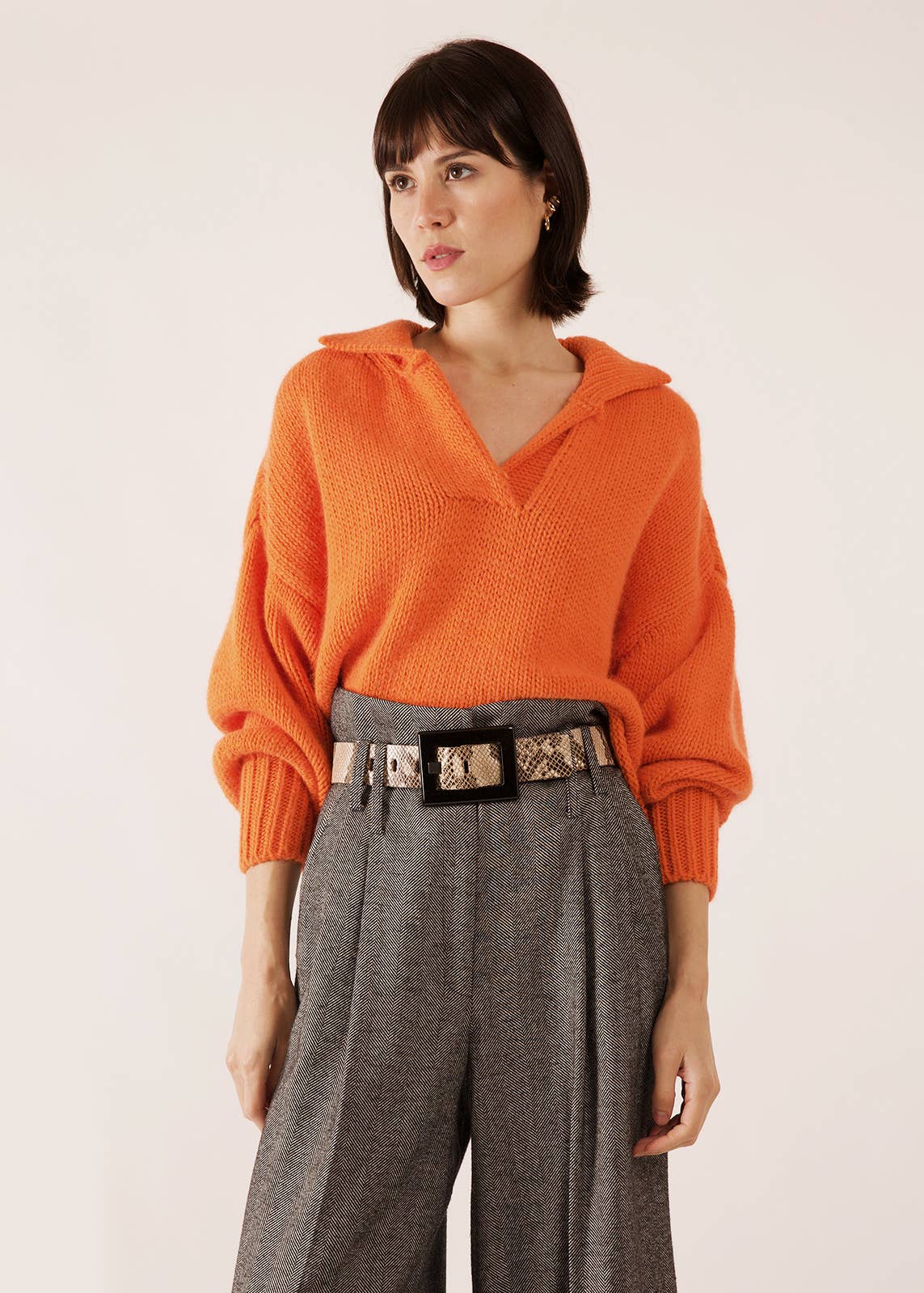 JULIA PARIS – wholesale Pullovertröja - Dam – Stickad tröja i blandad ull med skjortkrage11