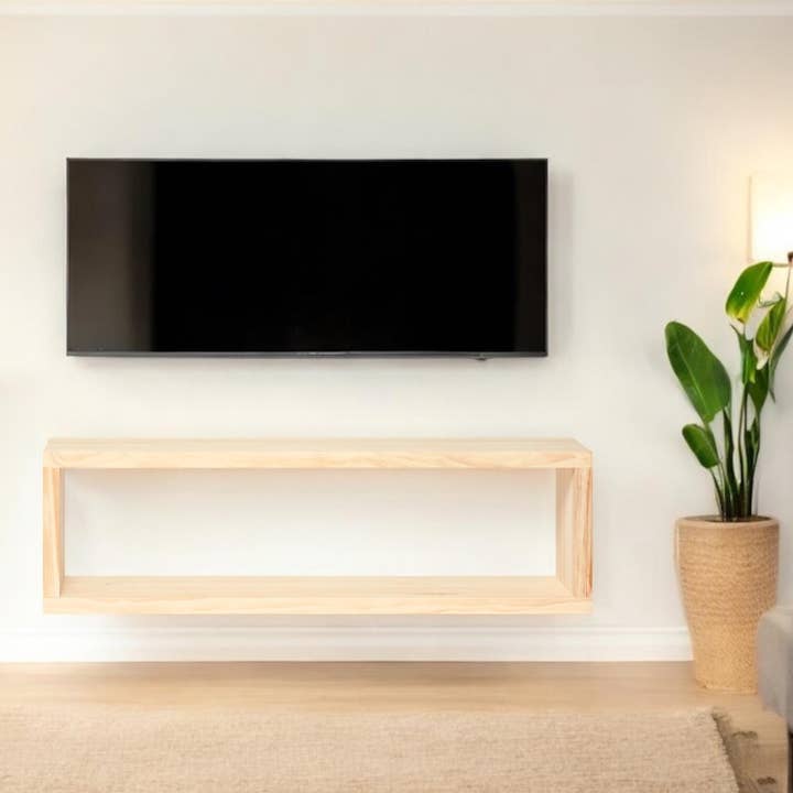 MIUNE TV-möbel i massivt trä. Finish "N A T U R A L". för wholesale av Raw Wood