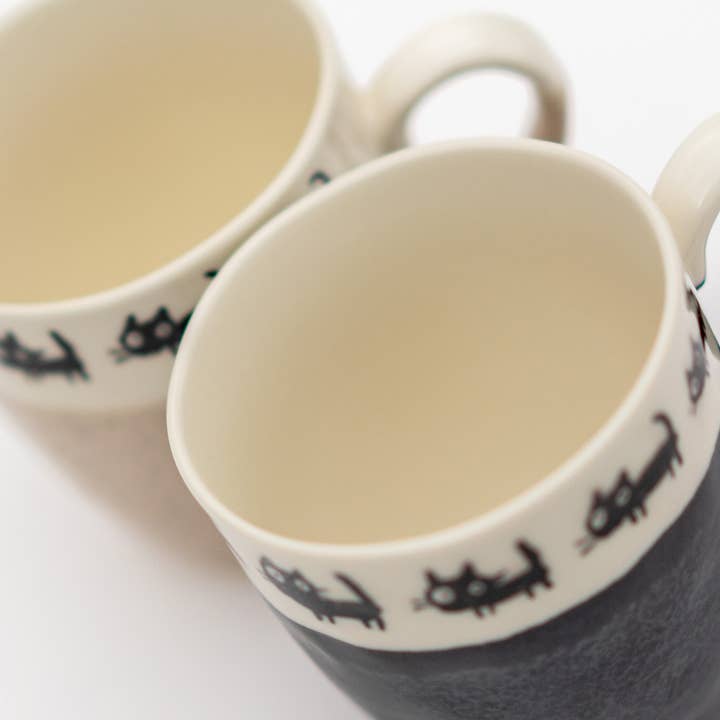 U PLUS INC - Wholesale Coffee Mug - Handmade Cat Mug Mino Ware - Black
