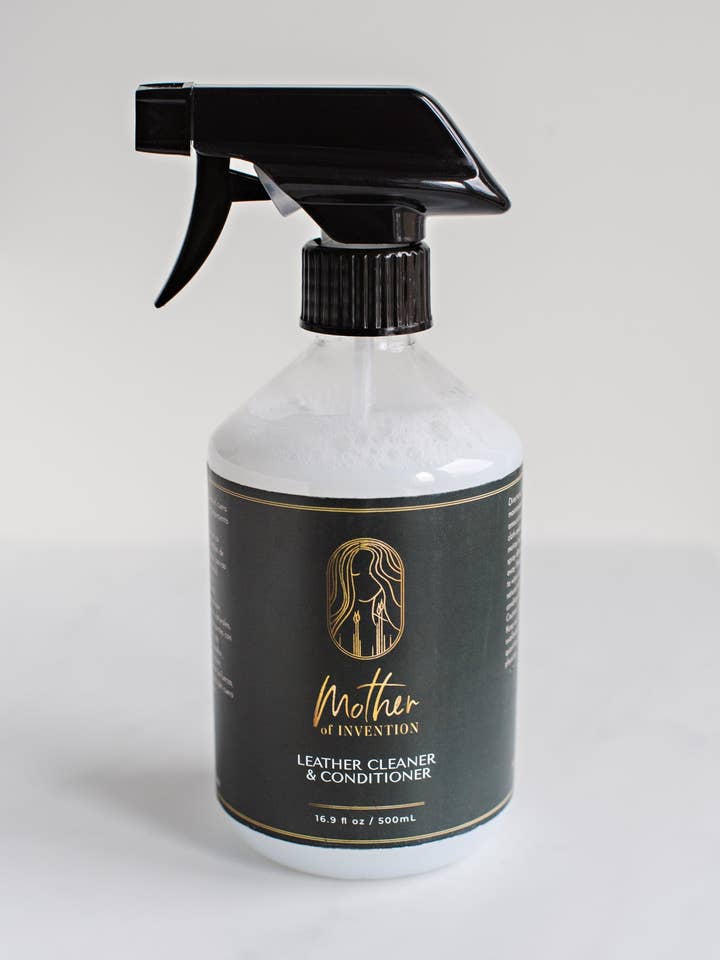 NETTOYANT ET REVITALISANT POUR CUIR pour la vente par Mother of Invention