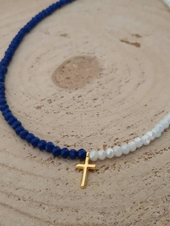 Piccola collana con perline a croce per la vendita all'ingrosso da parte di Kalliopi P. Giannoula - Poppygshop