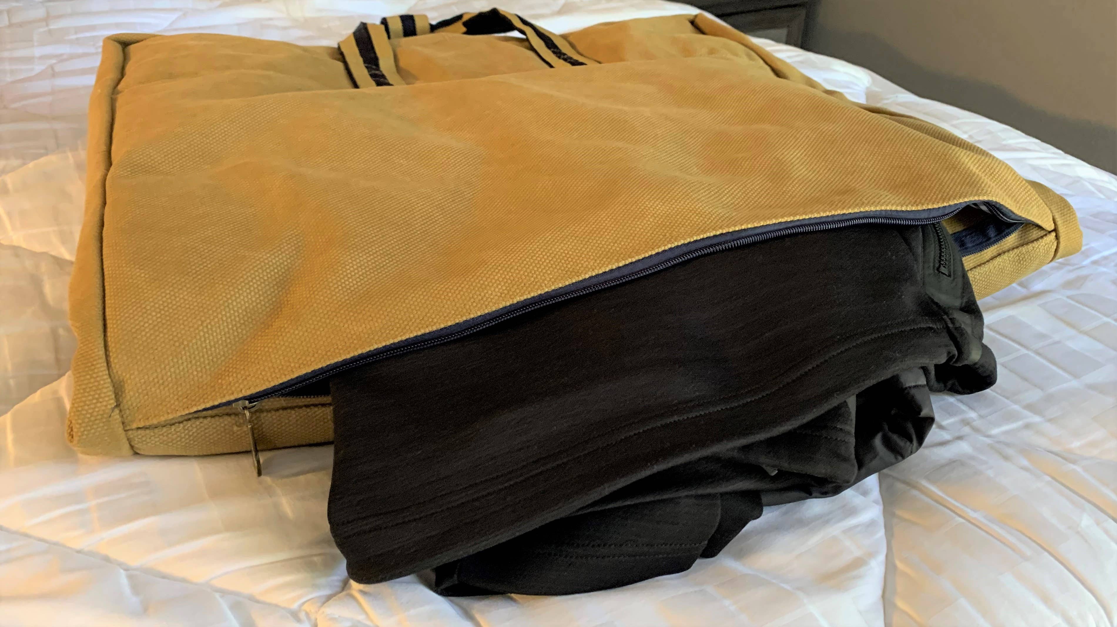 Bellemonde – wholesale Garment bag – unisex – Garment Tote - Newport3