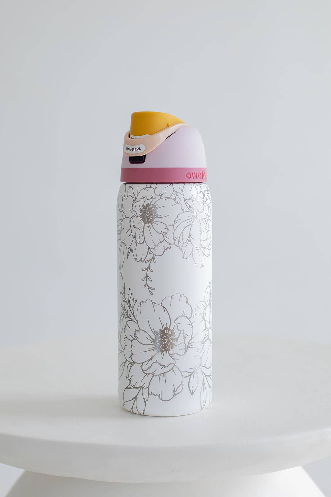 KNOTS + NOOK - Wholesale Insulated Mug/Tumbler - PEONY FLORAL ENGRAVED OWALA FREESIP 32OZ STAINLESS TUMBLER3
