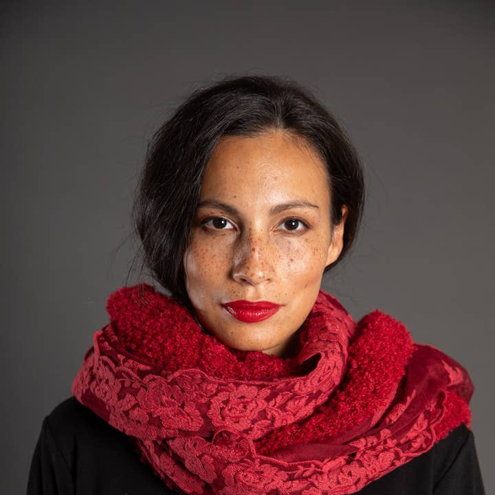 Bouclè Versailles Pashmina for wholesale by Chez Moi