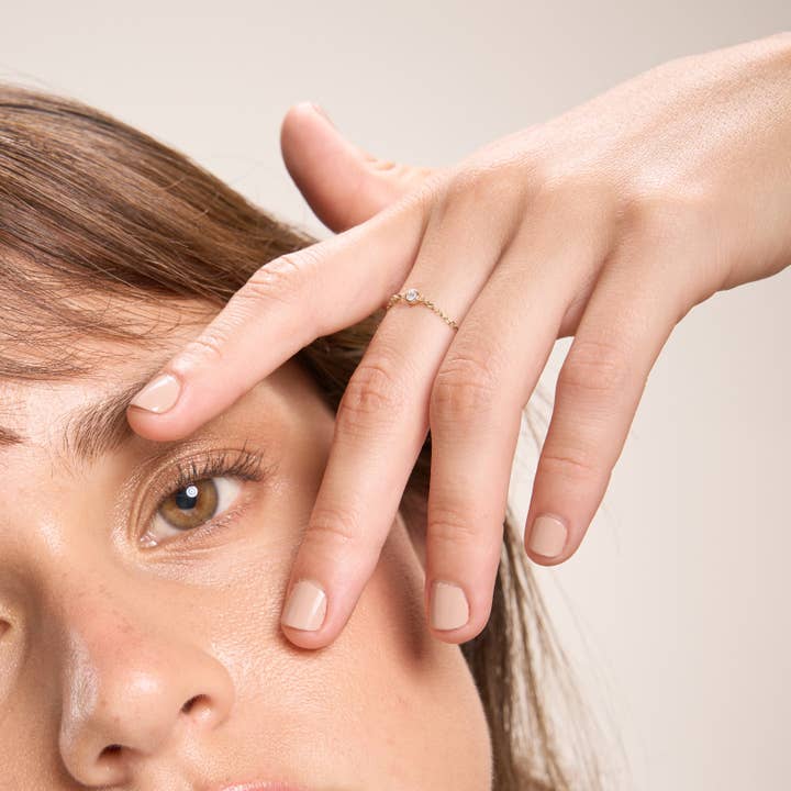 Bague empilable avec chaîne en diamant pour la vente par Qori NYC