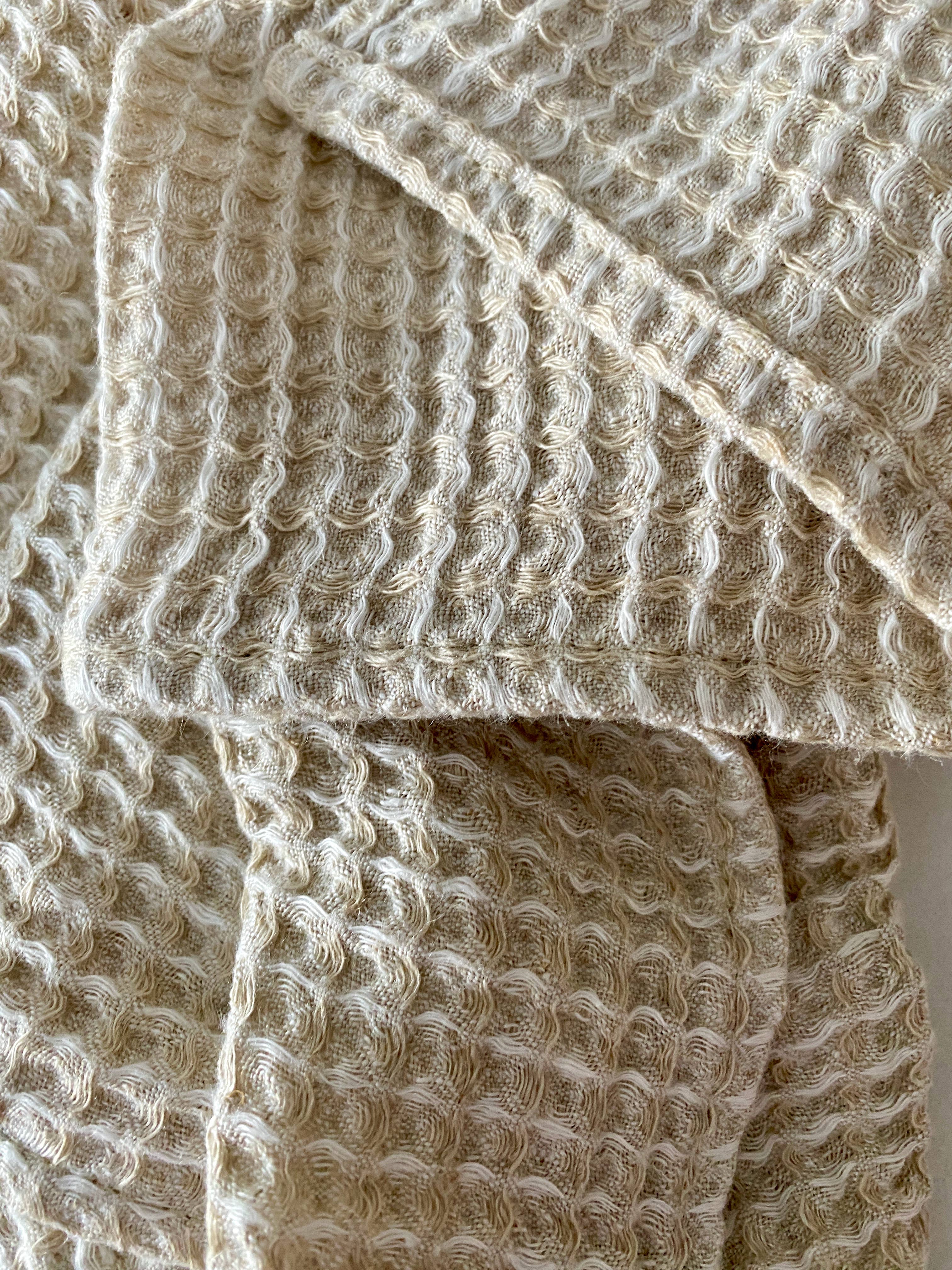 Lina Luxe - Wholesale Bath Towel - Alizé - Washed linen waffle bath towel5