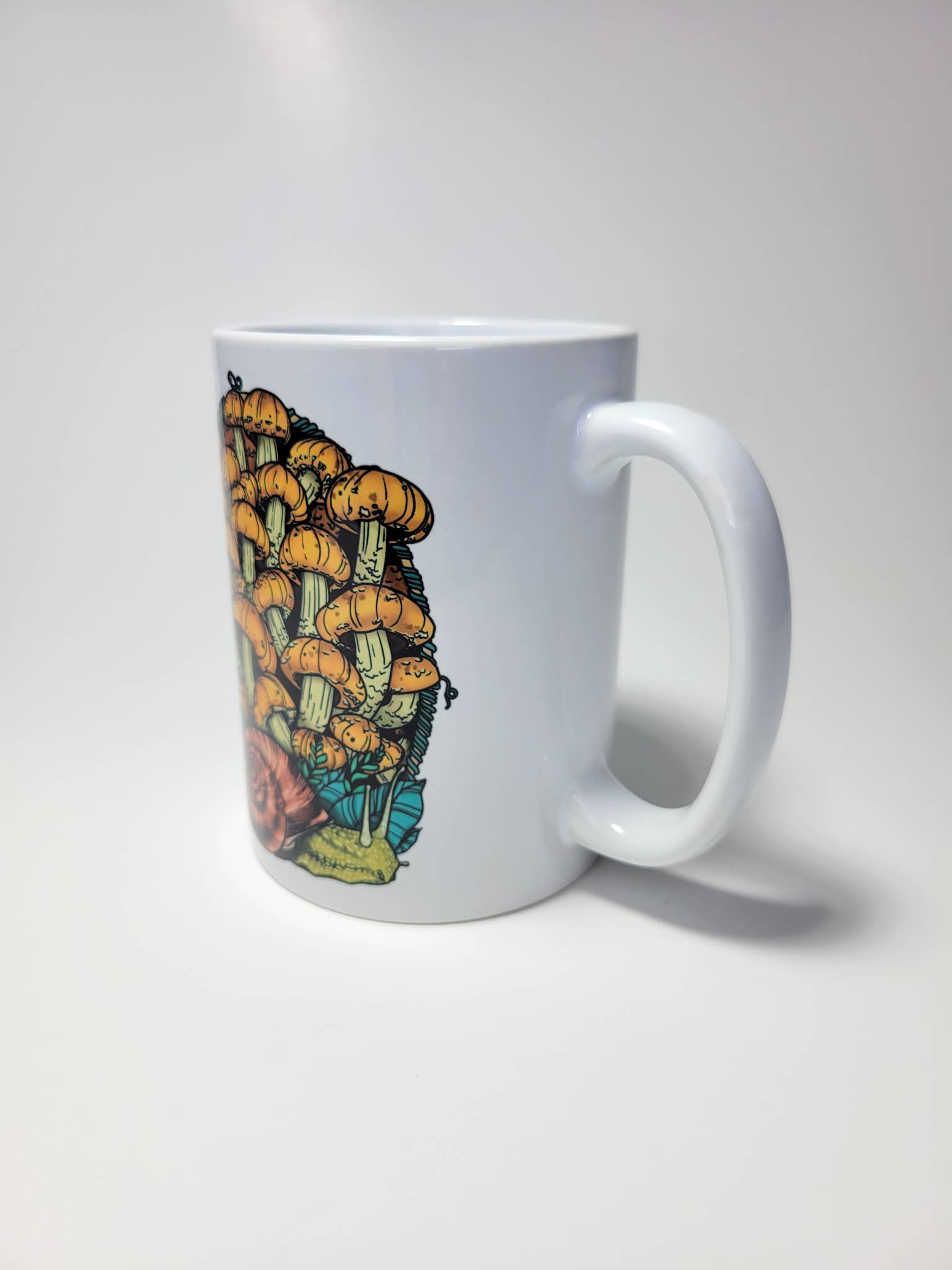 Mushroom Marauder – wholesale Coffee mug – Land Snail and Chestnut Mushrooms Mug | 11oz/15oz3