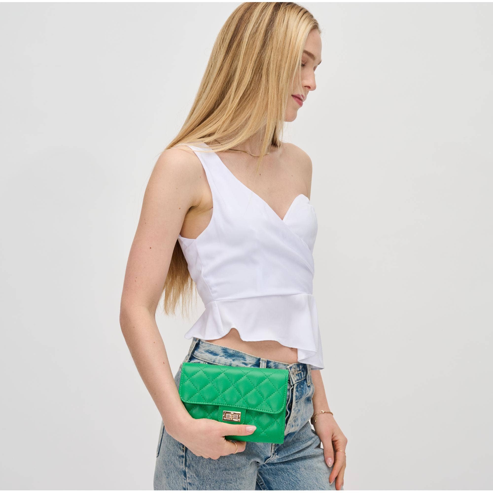 Urban Expressions - Wholesale Crossbodytas - Dames - Winona gewatteerde crossbody met meerdere compartimenten11