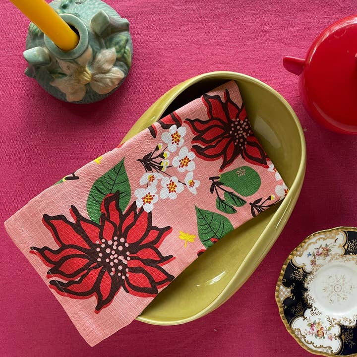 Elizabeth Grubaugh - Wholesale Dinner & Cloth Napkin - Poinsettia Napkin Set of Four