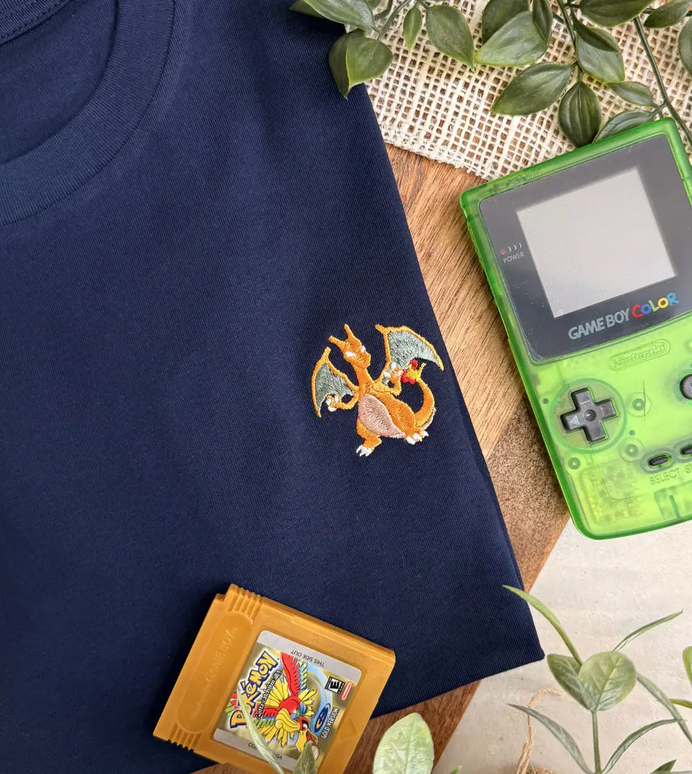 Juste un t-shirt - Wholesale T-Shirt - Unisex - Embroidered T-shirt - Charizard2