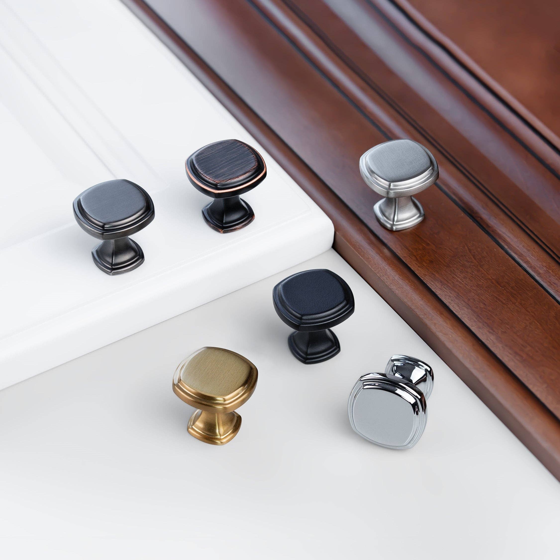 Island Universe Hardware Inc. - Wholesale Knob/Pull - Vintage Decorative Cabinet Knobs4