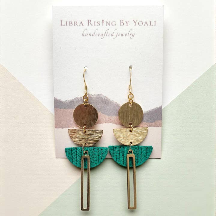 Annie in Emerald Green Leather for wholesale by Libra Ris↟ng By Yoali