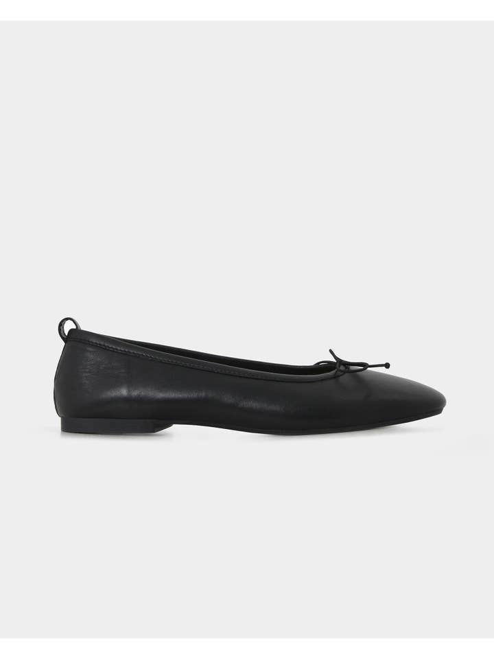 Black Forcast Women's Lizbeth Leather Ballet Flat for wholesale on Faire
