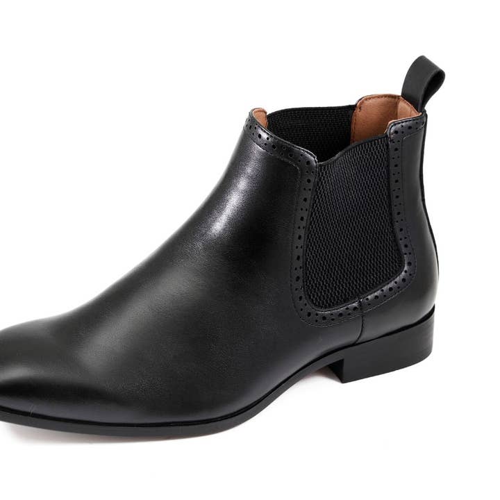 Hayes Black for wholesale by Island Footwear