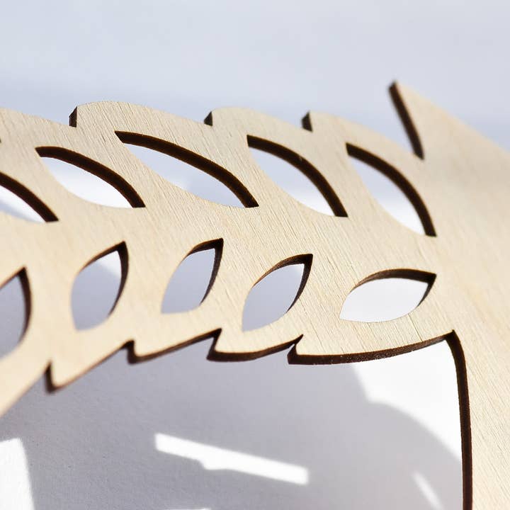 Light + Paper - Wholesale Wreath - Merry + Bright Wooden Wreath2