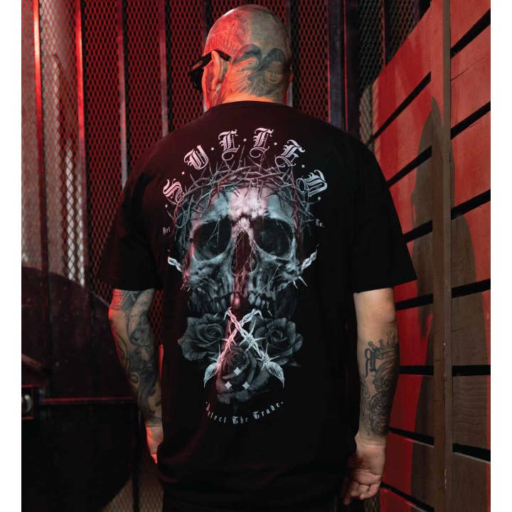 Mørket Premium for engroshandel hos Sullen Clothing