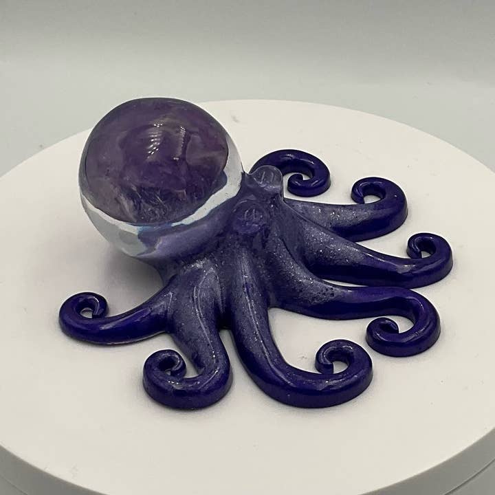 Seriously Perfect Finds, LLC - Wholesale Decorative Figurine - Octopus Figurine with Amethyst Crystal3