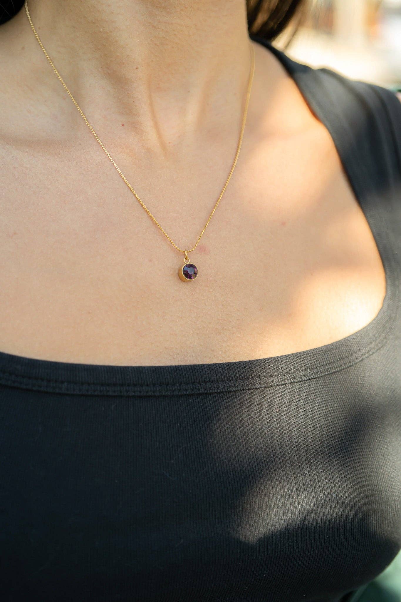 WJW – Engroshandel Vedhæng/charm – 18K Guld PVD Rund Fødselssten Charm (8mm)7