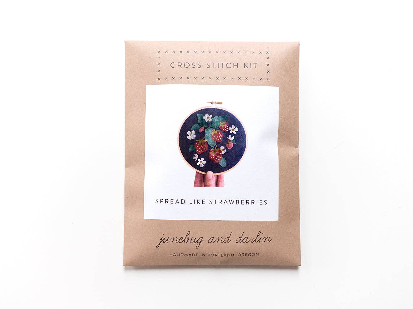 Junebug and Darlin – Großhandel Kreuzstich-/Stickzubehör – Set Spread Like Strawberries4