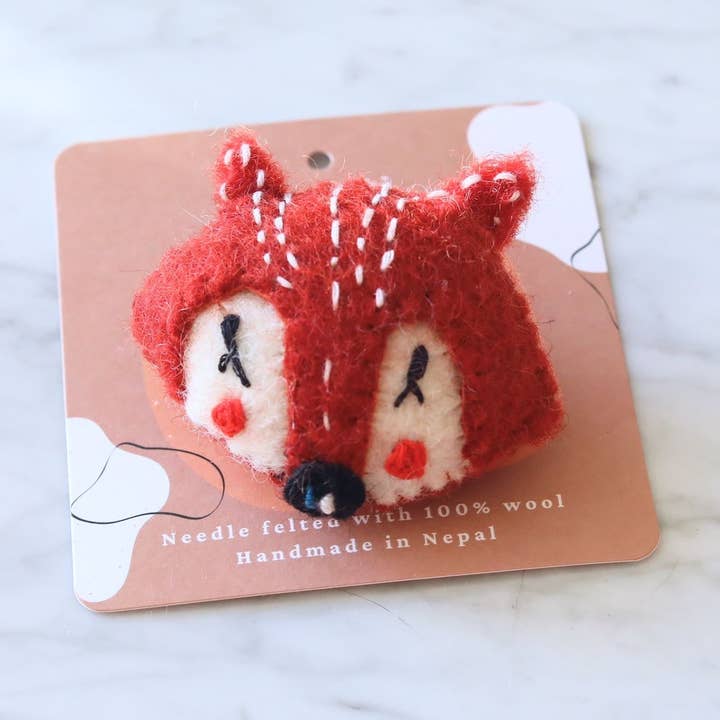 Felted Fox Brooch for wholesale by Ganapati